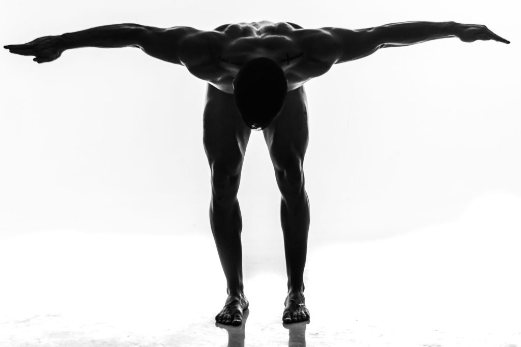 picture of a bodybuilder in copenhagen tohil treviño photographer