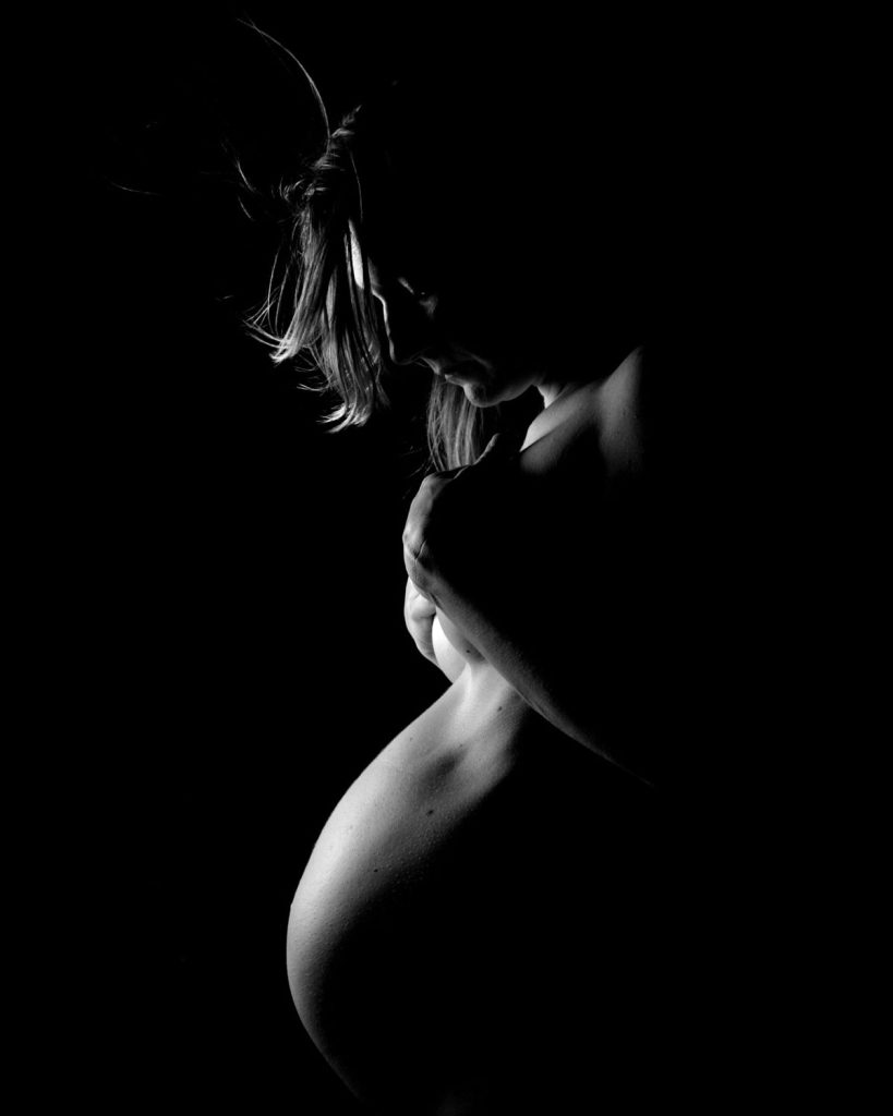 pregnancy photography copenhagen tohil treviño