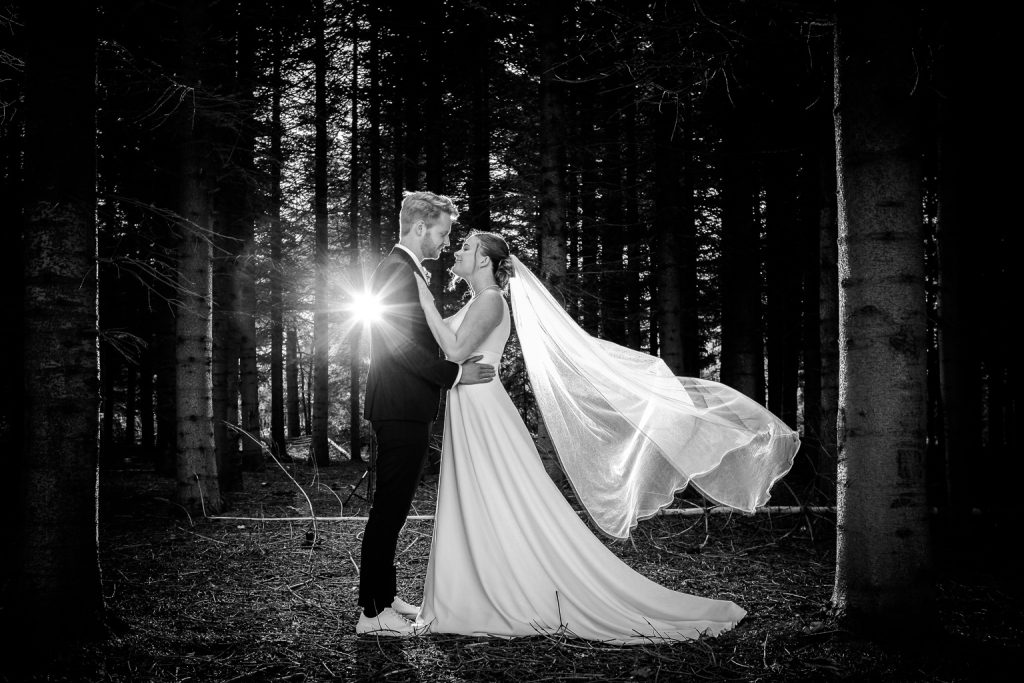 forest wedding photography copenhagen denmark tohil treviño
